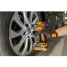INGCO Akkus ütvecsavarozó 1/2" 405 Nm szénkefe nélküli 20 V (akku és töltő nélkül)