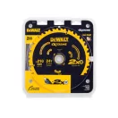DEWALT EXTREME Fűrésztárcsa szeges fához 210 x 30 x 2,4 mm / 24T
