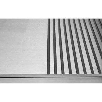 YG-04586
